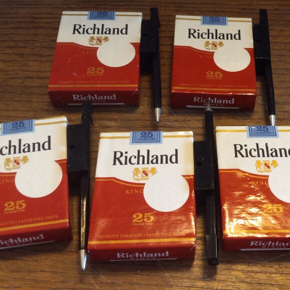 5 Richland VTG Cigarette Advertisement Plastic Pack Pen Holder PENS NON WORKING - Picture 1 of 12
